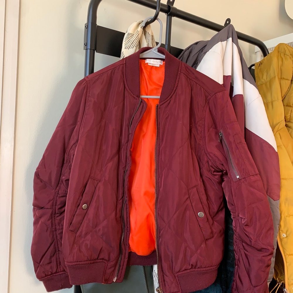 Cropped red bomber jacket - Picture 2 of 5